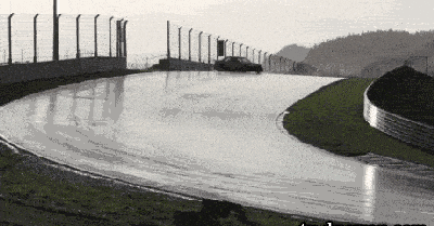 雨天开车注意事项_出行提示_雨天安全出行