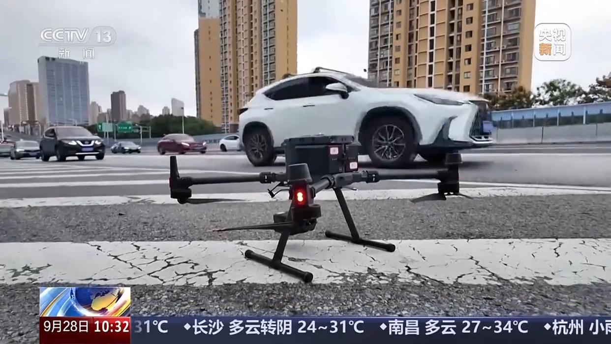 无信号灯路口通行规则_出行提示_国庆中秋假期交通安全风险