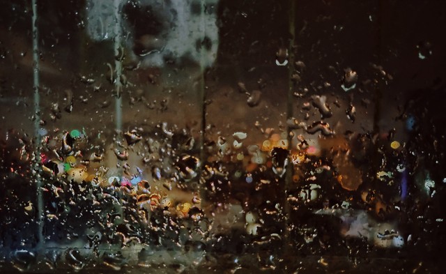 出行提示_暴雨天气出行注意事项_强降雨出行安全指南