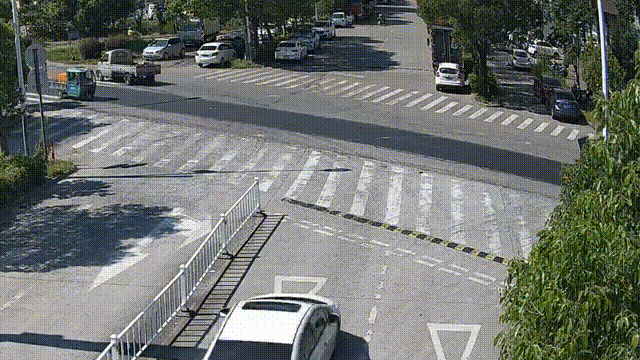 路口让行.gif