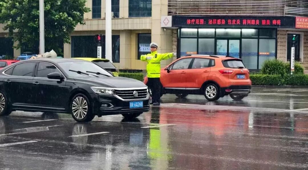 京津冀强降雨路况信息_廊坊交警雨天出行安全_出行提示