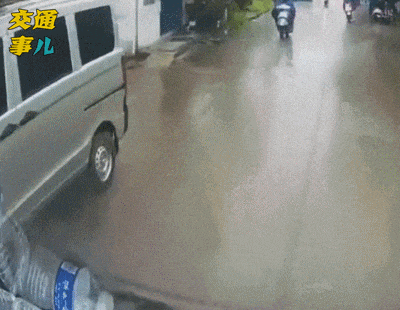 雨雪天气出行安全提示_出行提示_冬季雨雪天气驾车注意事项