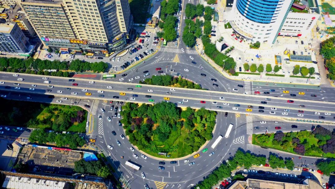出行提示_2021年国庆节高速公路免费通行时间_陕西国庆节高速公路流量预测