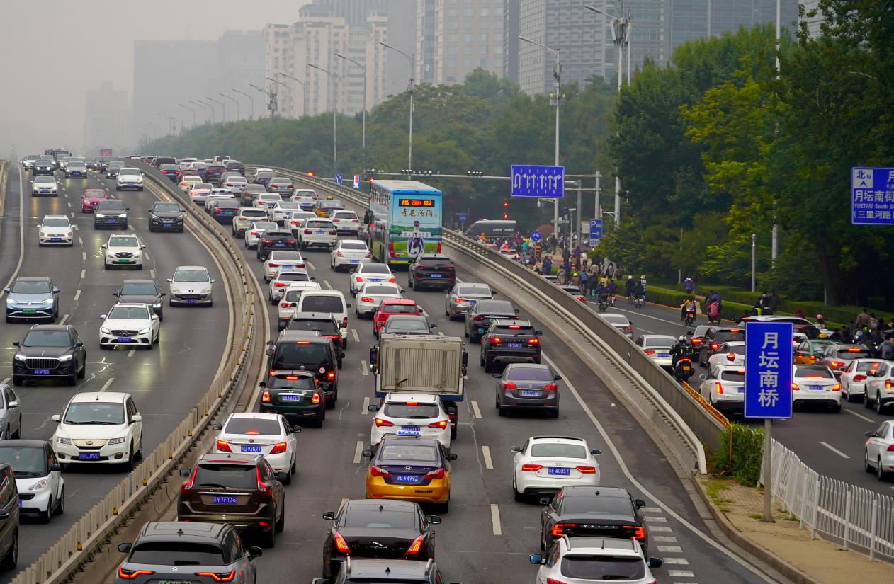限行_北京暂缓尾号限行_北京尾号限行政策调整