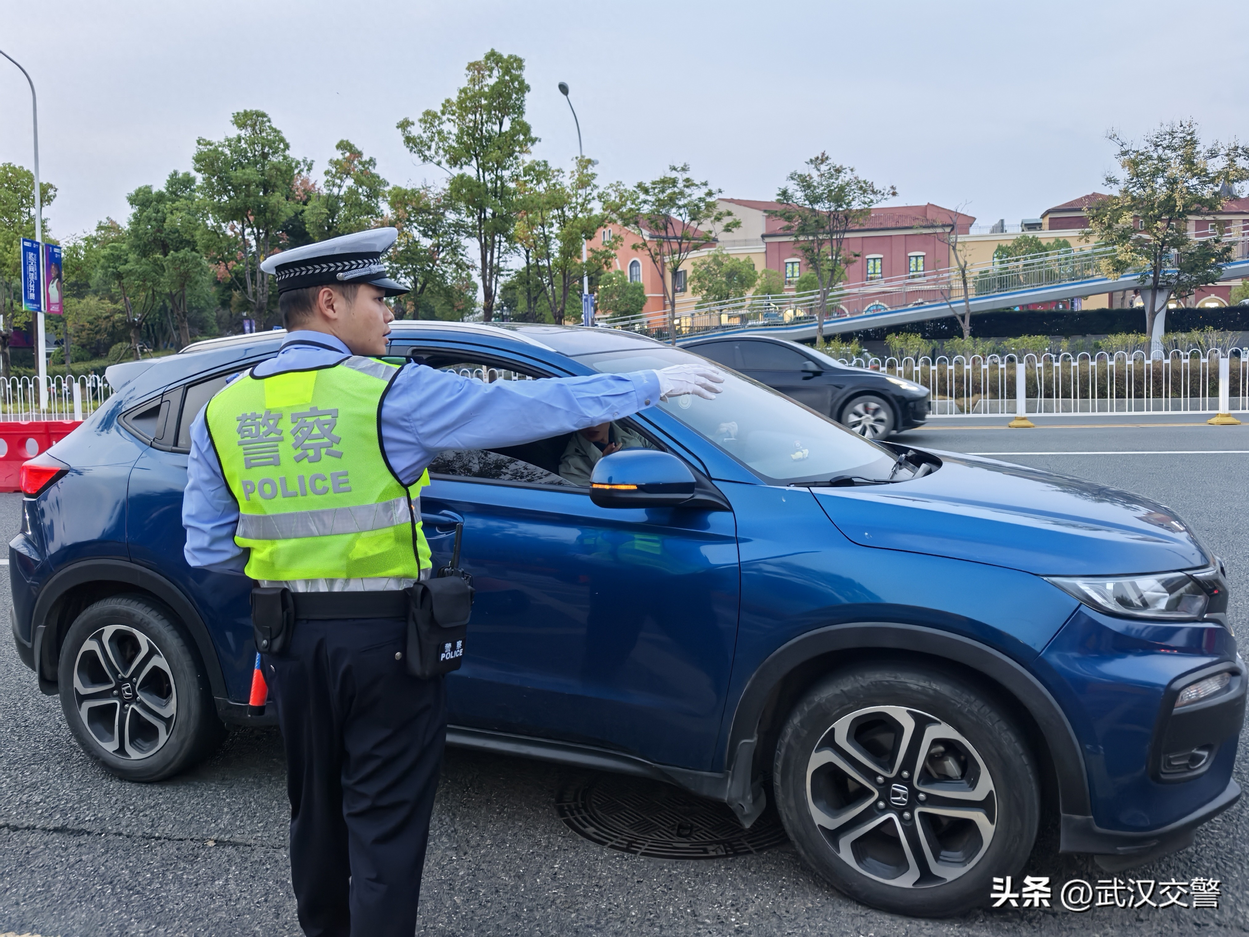 国庆期间东新交通管制_国庆东新交警出行提示_出行提示