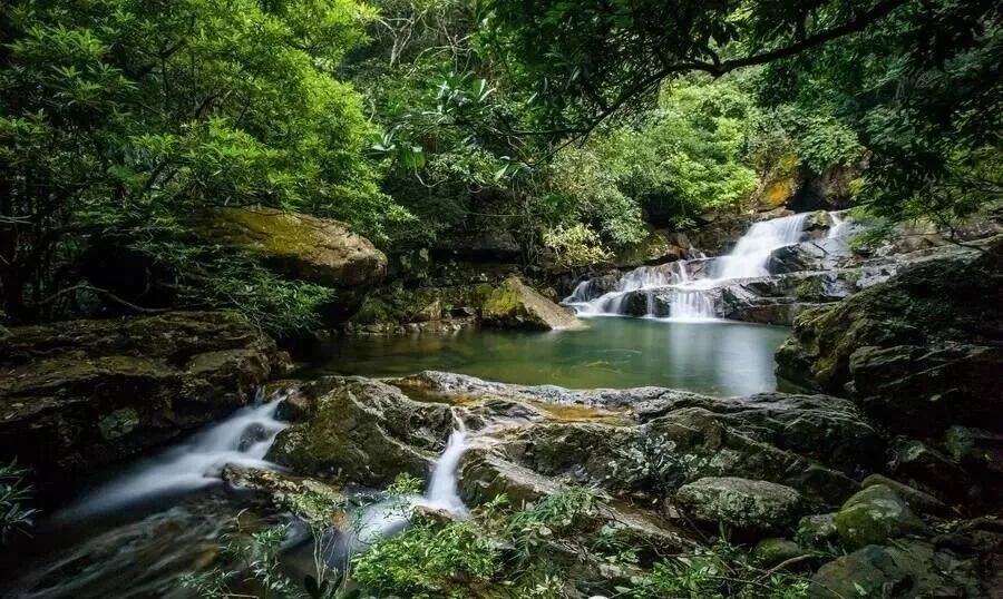 出行提示_钦州国庆中秋假期交通出行指南_钦州国庆中秋假期道路施工通告