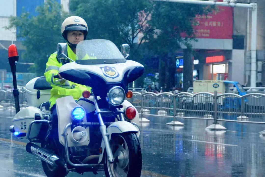 郑州早高峰送学高峰路况_郑州明早交通路况_出行提示