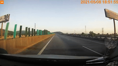 分心驾驶危害大_出行提示_如何避免分心驾驶