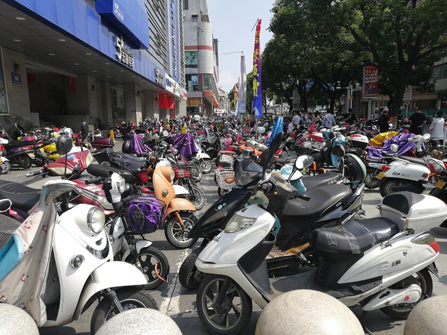 禁行_电动车新规 禁止上路电动车类型 罚款处罚行为