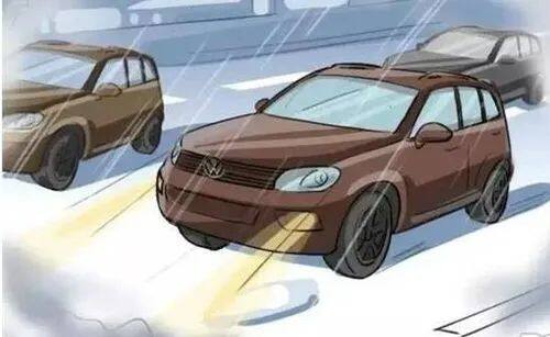 出行提示_曲靖市天气预报 雨天出行安全提示 雨天驾驶安全技巧