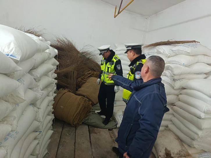 武汉雨雪天气交通管制_出行提示_武汉交警快处快赔服务