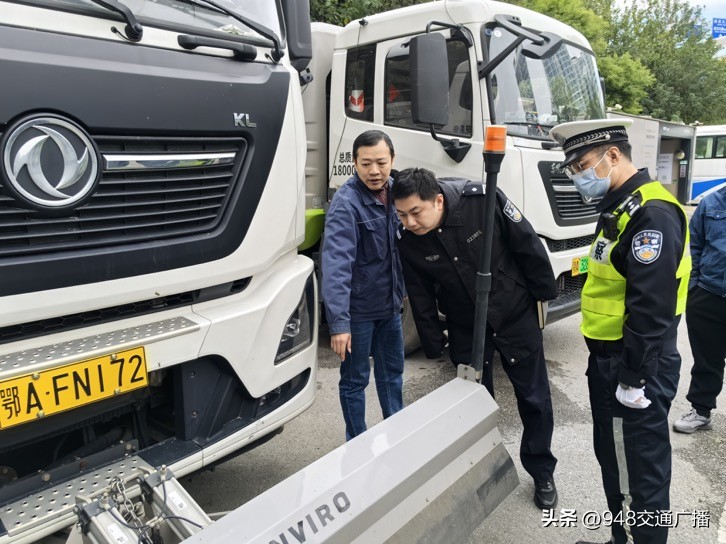 出行提示_车险快处暖心服务_寒潮大风低温雨雪冰冻