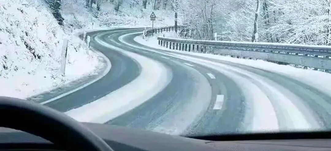 山西雨夹雪路面防滑指南_山西小雪天气安全出行_出行提示